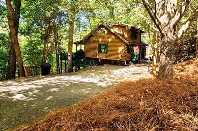 Applewood Cottage THIS PROPERTY IS NOT SET UP FOR INSTANT BOOKINGS ONCE YOU INQUIRE WE WILL ACCEPT AND YOU HAVE 24HRS TO PROCEED WITH YOUR RESERVATION PLEA