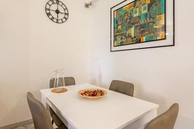 Modern apartment in Portuense