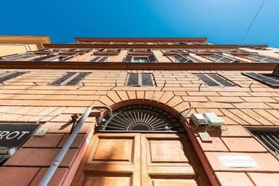 Colosseum Number sixteen apartment