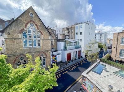 Stylish Portobello Road Two-Bed Flat