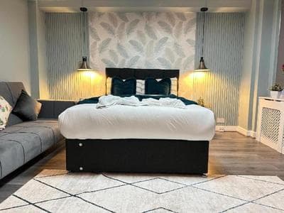 Beautiful Apartment Near Park Lane