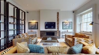 Prestigious 2-bedroom Property in Cadogan Square