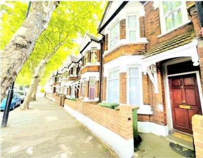 Large cosy 6 bedroom London home