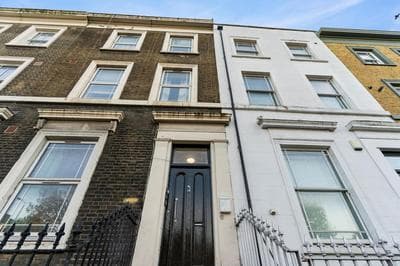 Cozy Split-Level Studio By LiveStay Short Lets & Serviced Accommodation London