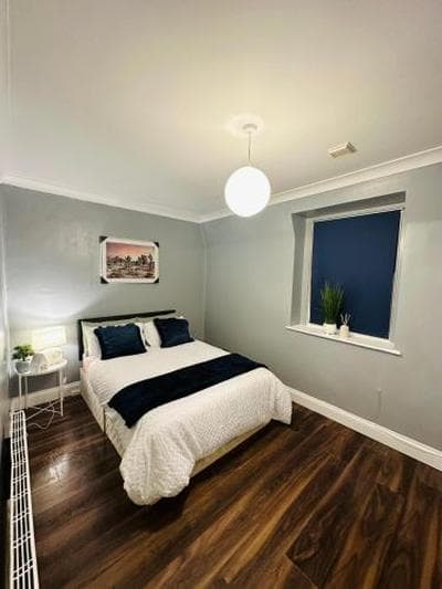1Bedroom and Living-room in King's cross