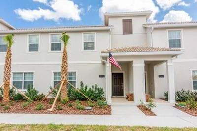 Disney DealFree WaterparkStorey Lake 4912WA