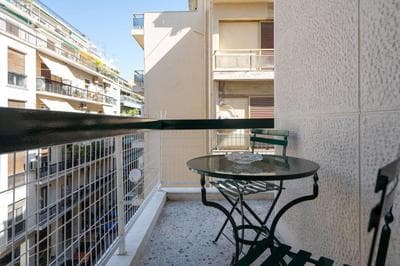 Vintage 1BR in Exarchia Timeless