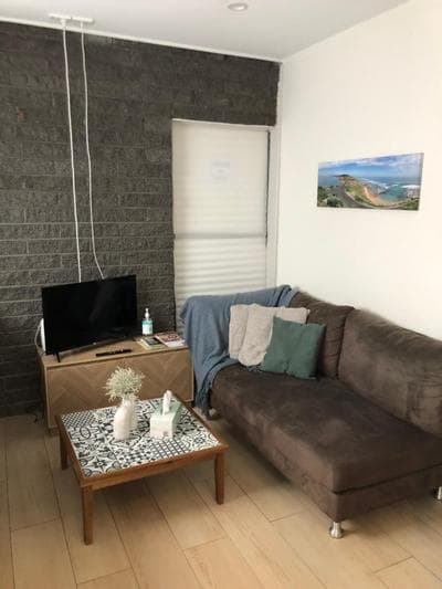 STUDIO RETREAT BY THE BEACH