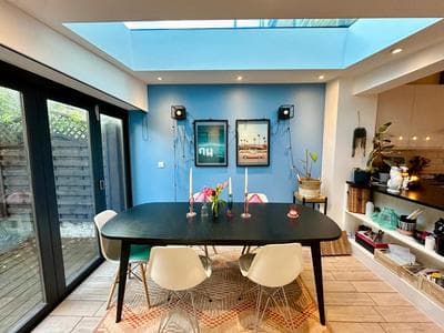 TownHouse by Notting Hill - Sleeps5 PetsOk Tv Wifi