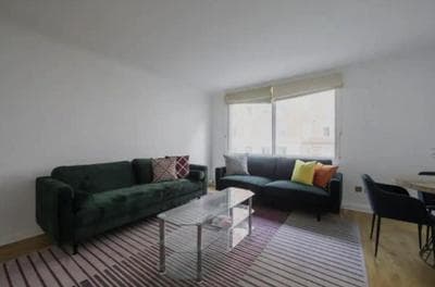 CAPITAL Two Bedroom Apartment Sloane Avenue