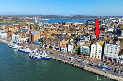 Apartment on Historic Poole Quay