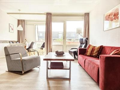 Urlaubsbrise 52 Ameland - schön eingerichtete Wohnung für bis zu 5 Personen - Balkon nach Süden ausgerichtet mit schönem Blick in den Innengarten