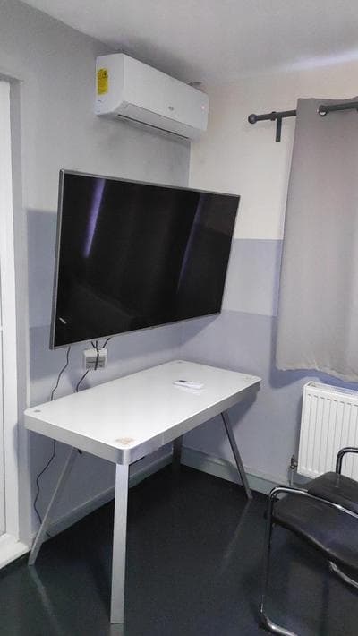 Ensuite Air conditioning Soft water TV TETHER