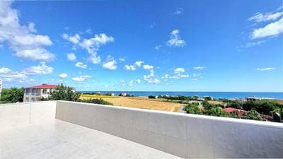 Close to IST Airport, Sea view& peaceful apartment