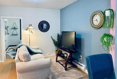 Comfortable and Bright Unit #2