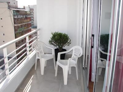 Apartamento para 2 personas moderno, balcon a la calle