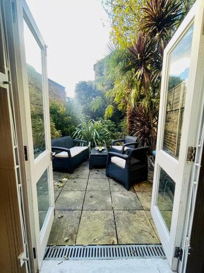 NEW! Warm Central 3-Bed with Garden - 5 mins Kensington WestField