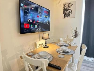Marble Arch Beautiful Family Apartment
