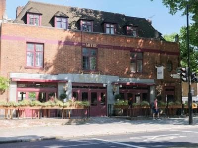 Elegant 2 Bedroom Flat in Prime Central London