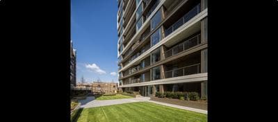 Battersea river complex 2 bedroom