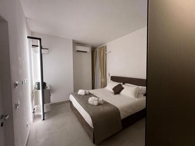 Cicerone's Luxury Suites