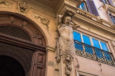 The Club Navona