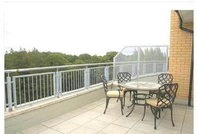 Heathrow Airport Bedfont Lakes 2 Bedroom Apartment
