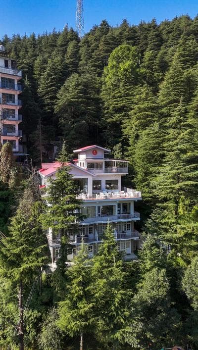 The Bunksters Mcleodganj, Dharmkot