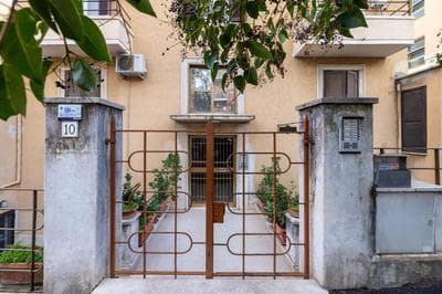CASA GIOVI - Apartment with garden
