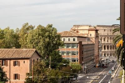 colosseo view apartment
