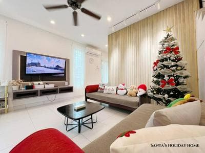 Santa's Holiday Home! A Christmas Escape in Langkawi! 4BR3B - BBQ, NETFLIX, TABLE TENNIS