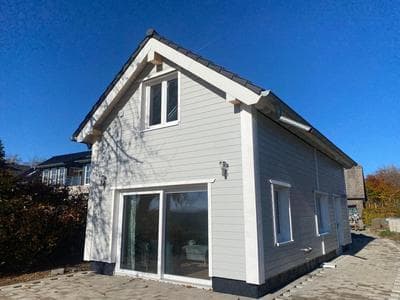 Schwedenhaus Fridhem mit Panoramablick auf dem Hügel