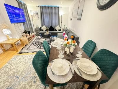Beautiful Family Apartment In London