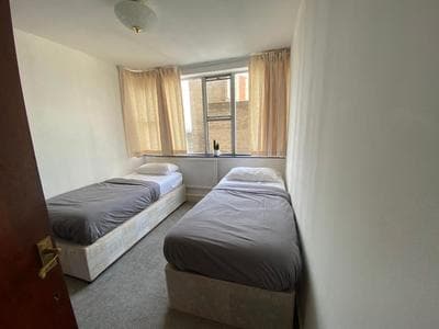 Spacious lovely 2-bed apartment in Hendon