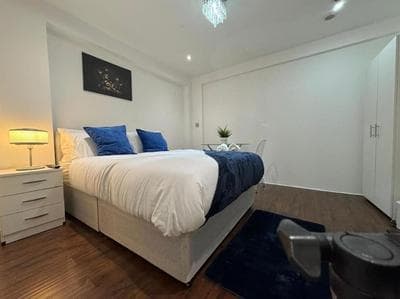 Riverside Haven Room 7