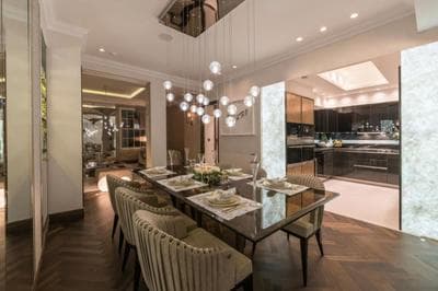 A Luxury 2 Bedroom Apartment in Park Street