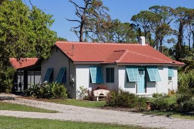 1mi to Beach Jungle Bungalow 1 acre with Pool