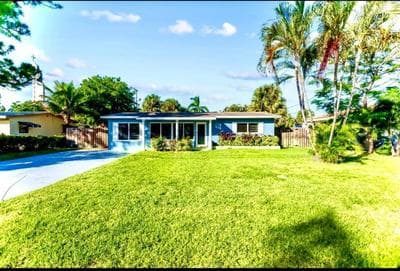 FIFA WORLD CUP Miami, 3beds 2bats, Entire House, Sleeps 8, Big Private Back Yard With Salt Water Pool