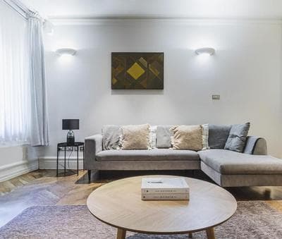Executive & Comfy 2-Bed
