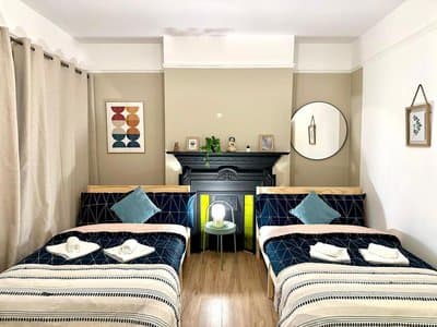 Deluxe Rooms Near City Centre