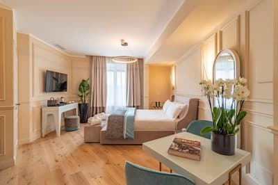 Trevi Imperial Suite 1