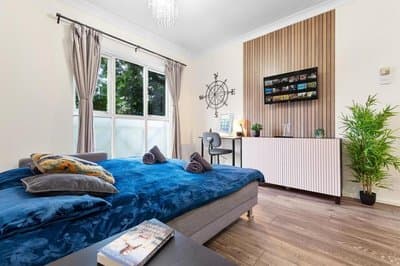 Bright modern Flat near tower bridge