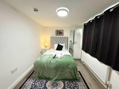 Heathrow Lodge BnB