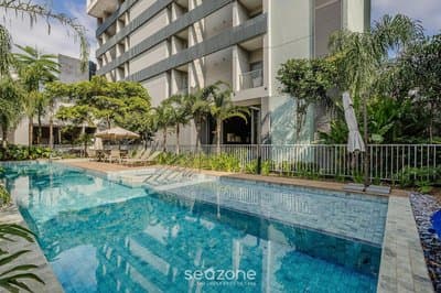 Complete stay with pool and gym steps from the Metro in Pinheiros - SP - LOF