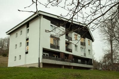 Apartment Near the Lakes