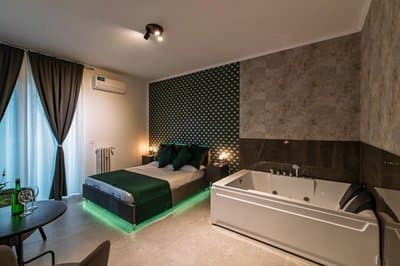 Modern Suites By YOU Rhome in Garbatella