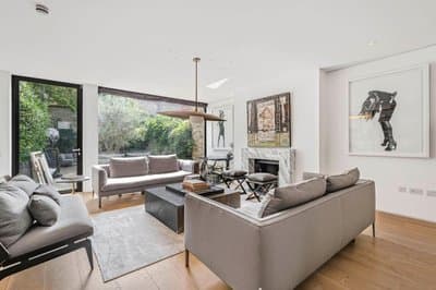 Ultra Luxury Chelsea Home Large Garden