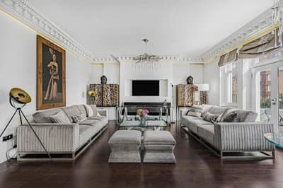 Royal Residence - Steps away from Hyde Park