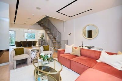 The Hamilton Gardens Hideaway - Modern 4BDR Home with Garden