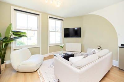 Classic Edwardian Flat near Emirates